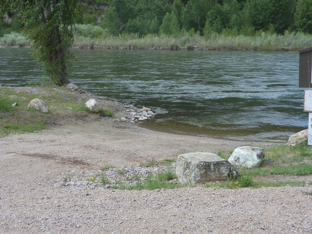 picture showing The gravel boat ramp has a 7% slope with the route having a maximum slope of 5%, cross slope 4%.