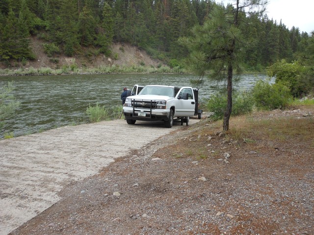 picture showing Concrete boat ramp at a 9% slope.