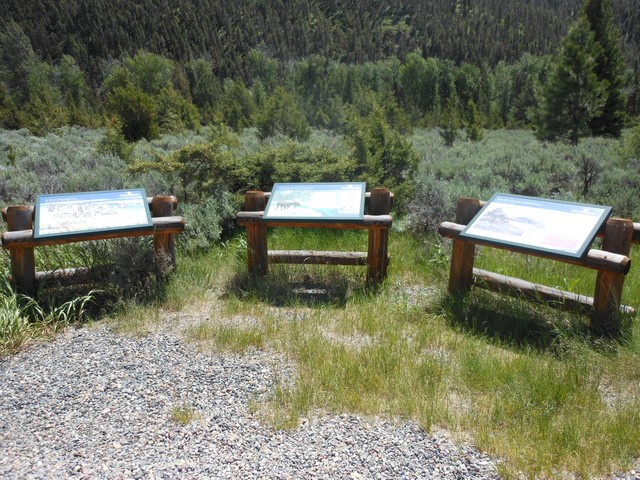 picture showing Interpretive panels adjacent to entrance area.