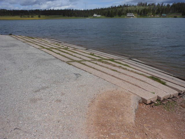 picture showing The route to this boat ramp is 1.6% and cross .5%.  The ramp itself is 15% and cross 1%.