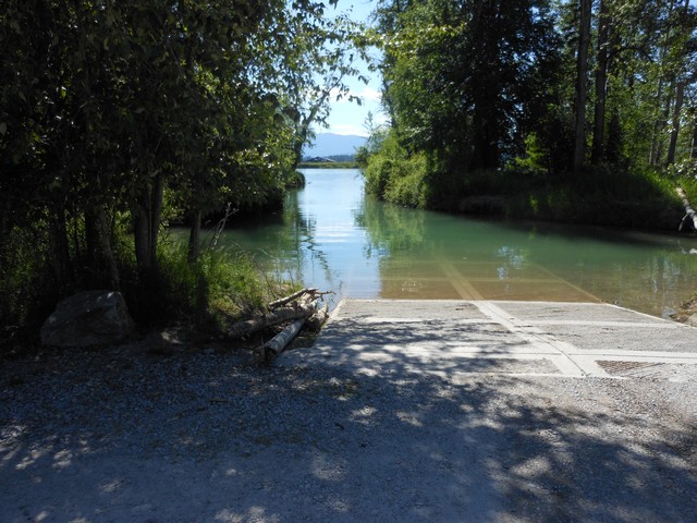 picture showing Concrete boat ramp.