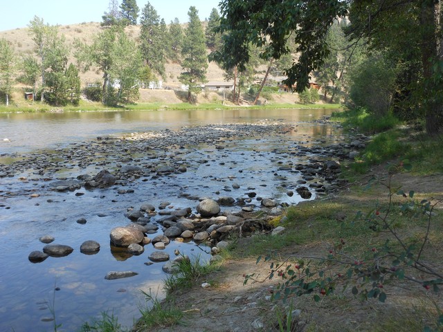 picture showing Beautiful Bitterroot River.