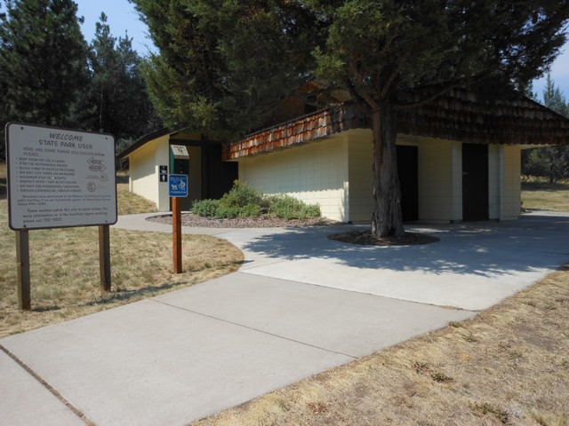 picture showing Comfort station with showers located in the center of the campground.