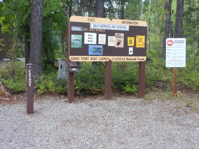 picture showing Kiosk & fee station in the boat launch area.