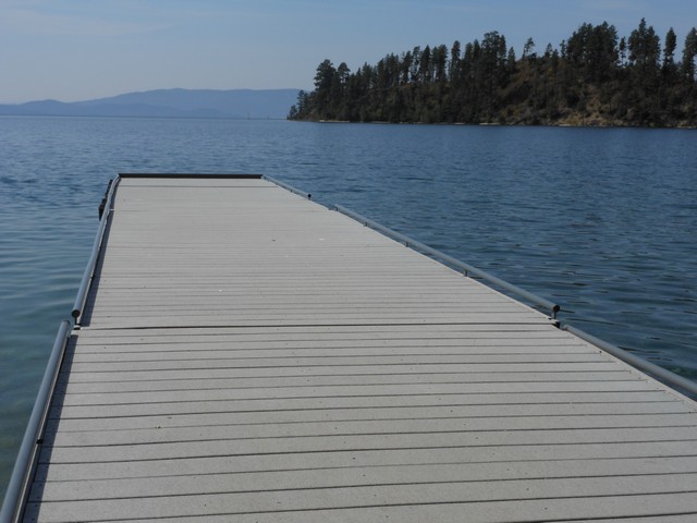 picture showing Bull rail on dock.