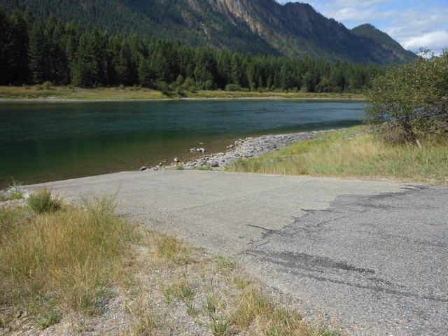 picture showing Boat launch area with ramp only, no dock.