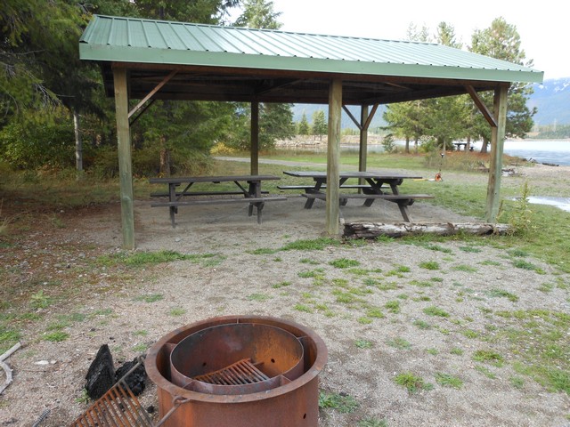 picture showing Nice little picnic shelter in the day-use only area.