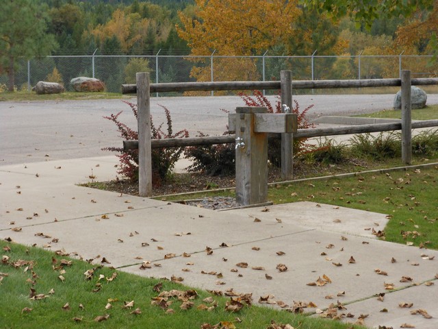 picture showing Accessible water fountain & spigot.