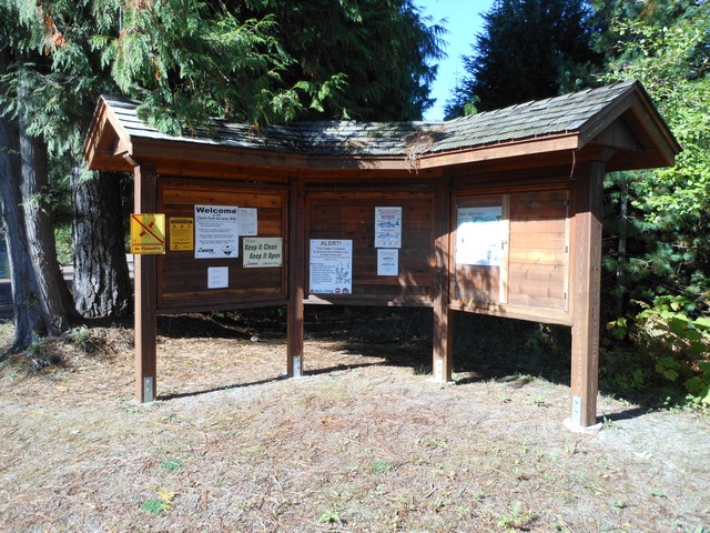 picture showing Information bulletin board at entrance to the site.