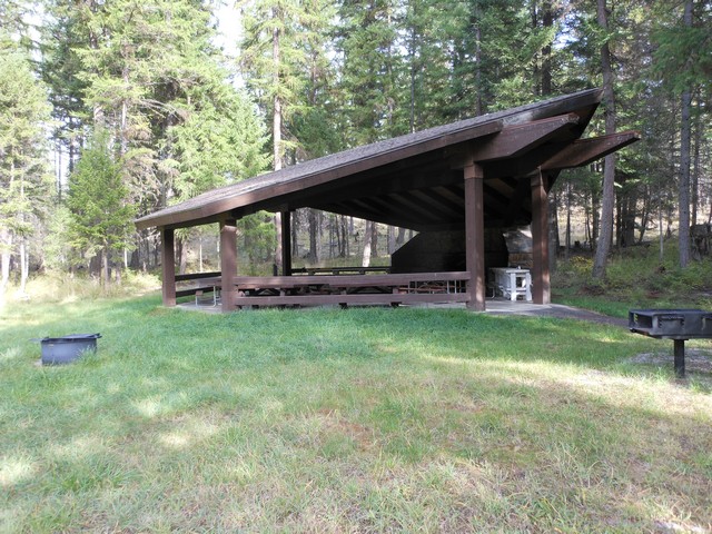 picture showing Group Use picnic shelter #2 which can also be reserved. 