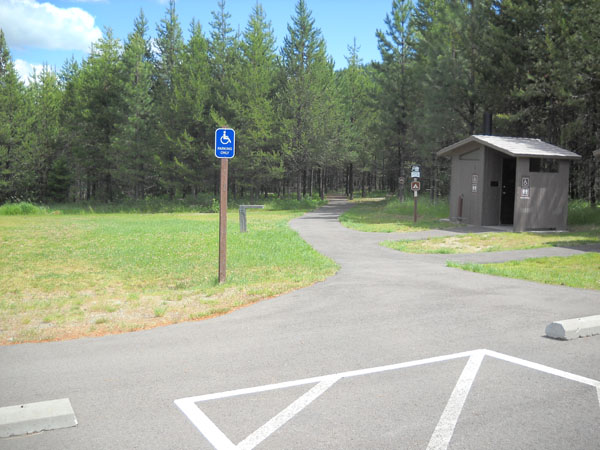 picture showing Parking and path to the picnic area.